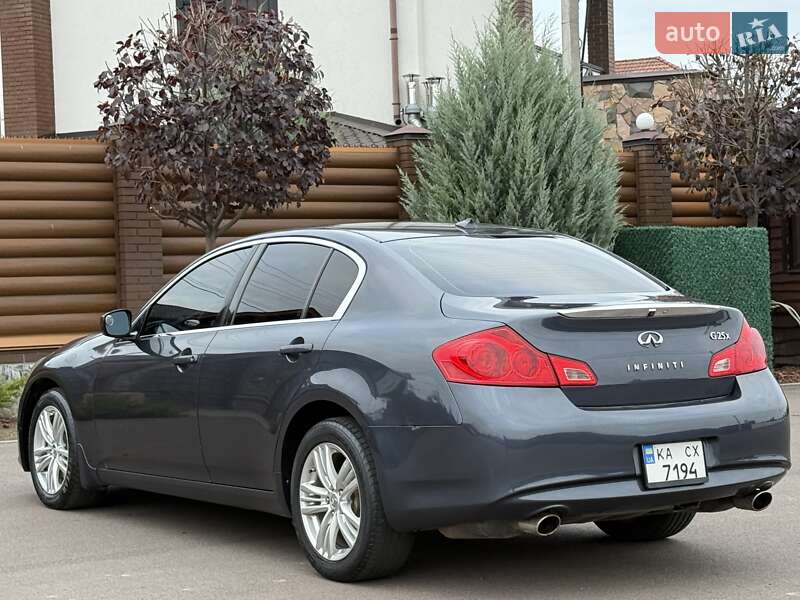 Седан Infiniti G25 2011 в Києві