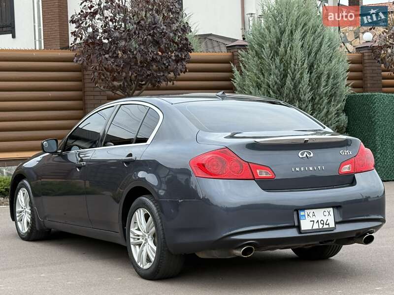 Седан Infiniti G25 2011 в Києві