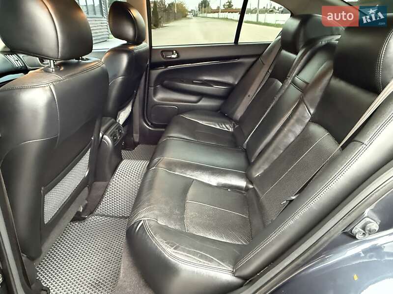 Седан Infiniti G25 2011 в Києві