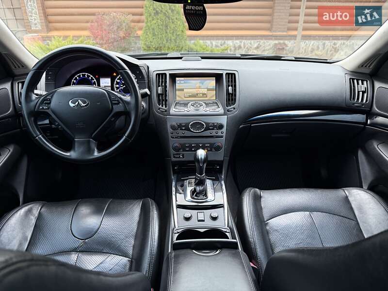 Седан Infiniti G25 2011 в Києві