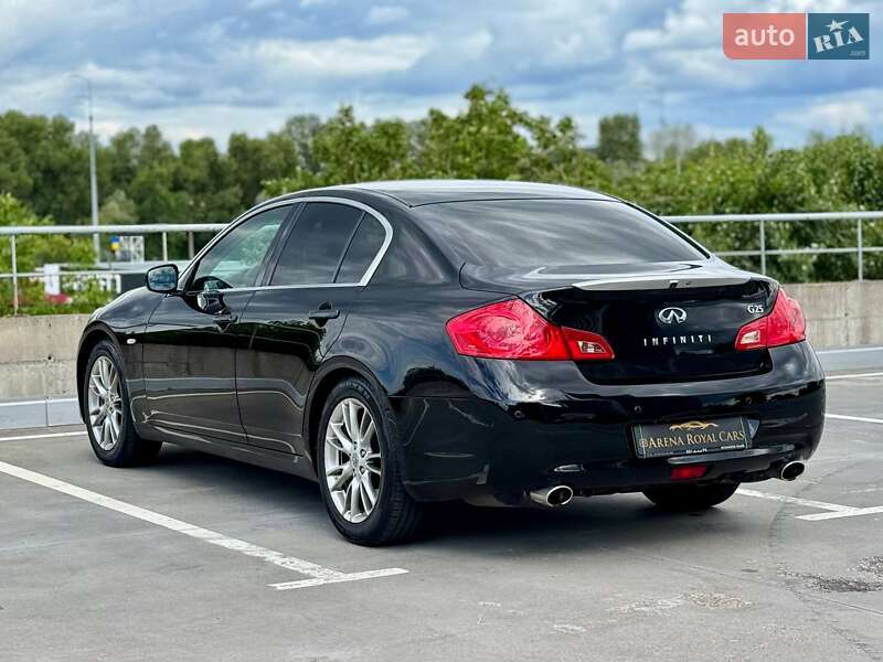 Седан Infiniti G25 2012 в Киеве