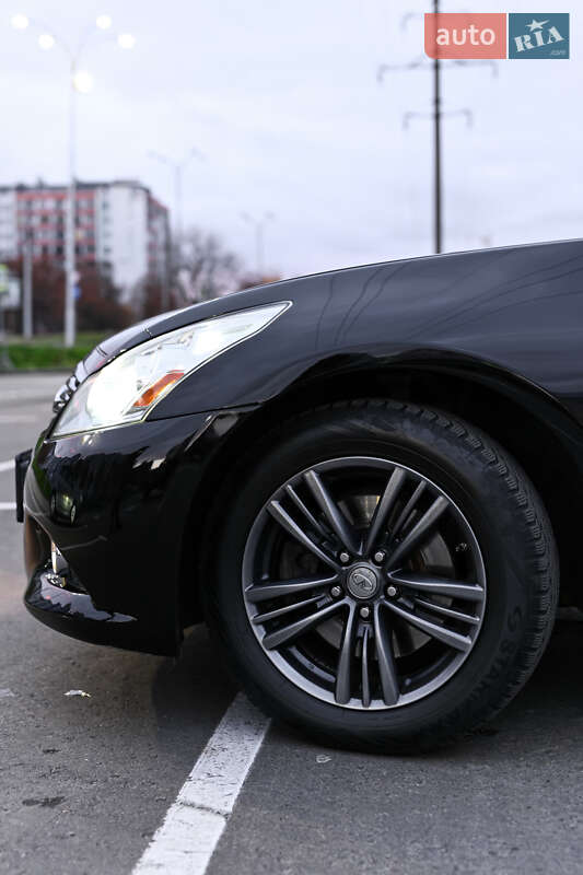 Седан Infiniti G25 2012 в Чернигове фото 8 Седан Infiniti G25 2012 в Чернигове
