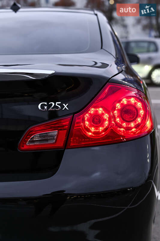 Седан Infiniti G25 2012 в Чернигове фото 15 Седан Infiniti G25 2012 в Чернигове