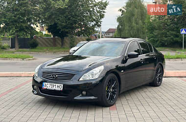 Седан Infiniti G25 2010 в Луцке