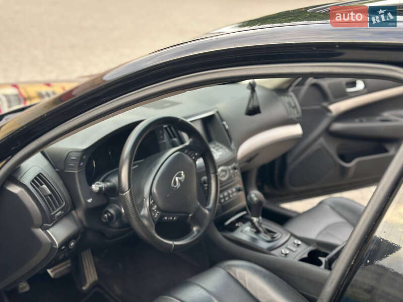 Седан Infiniti G25 2010 в Луцке фото 20 Седан Infiniti G25 2010 в Луцке