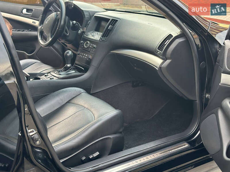 Седан Infiniti G25 2010 в Луцке фото 21 Седан Infiniti G25 2010 в Луцке