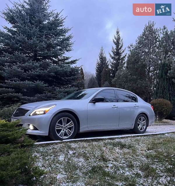 Седан Infiniti G25 2011 в Вінниці