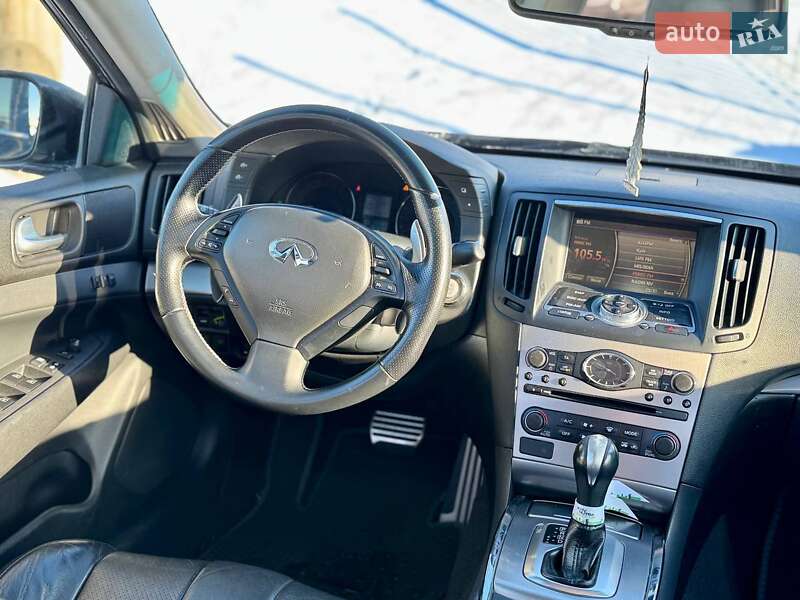 Седан Infiniti G25 2012 в Києві