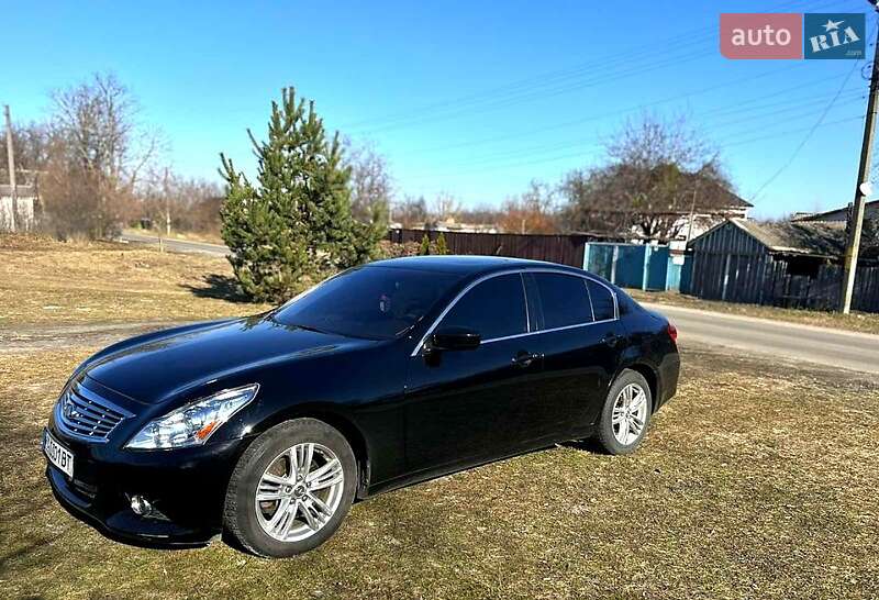 Infiniti G25 2010