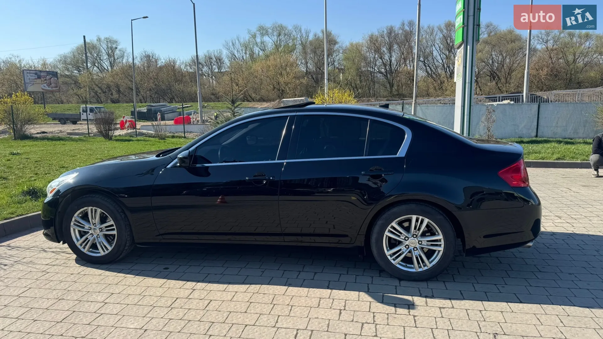 2012 Infiniti G - мініатюра 2