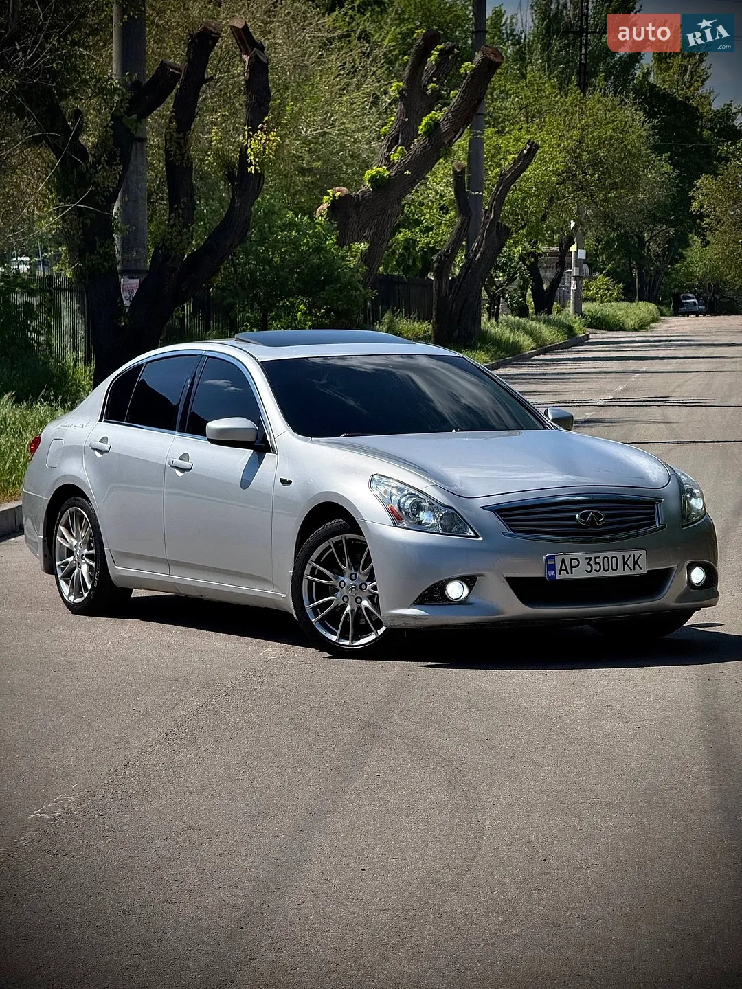 2011 Infiniti G - мініатюра 2