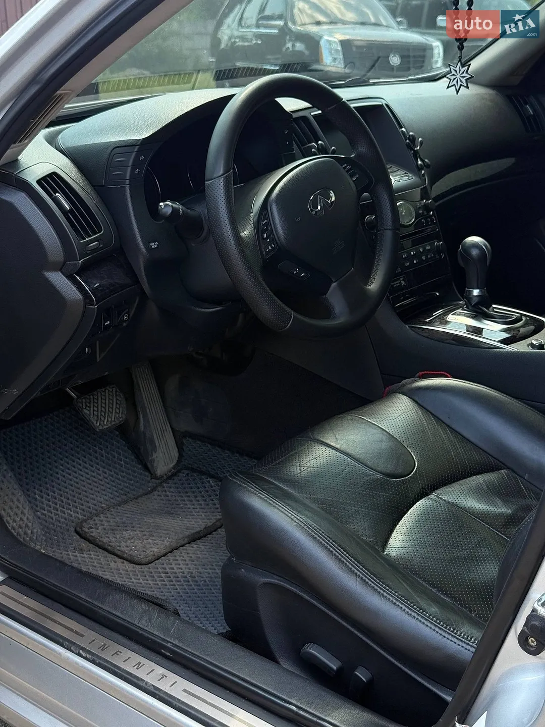 2011 Infiniti G - мініатюра 11
