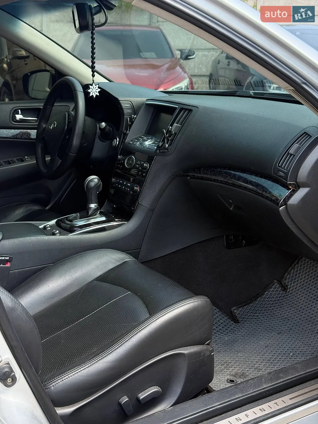 2011 Infiniti G - мініатюра 13