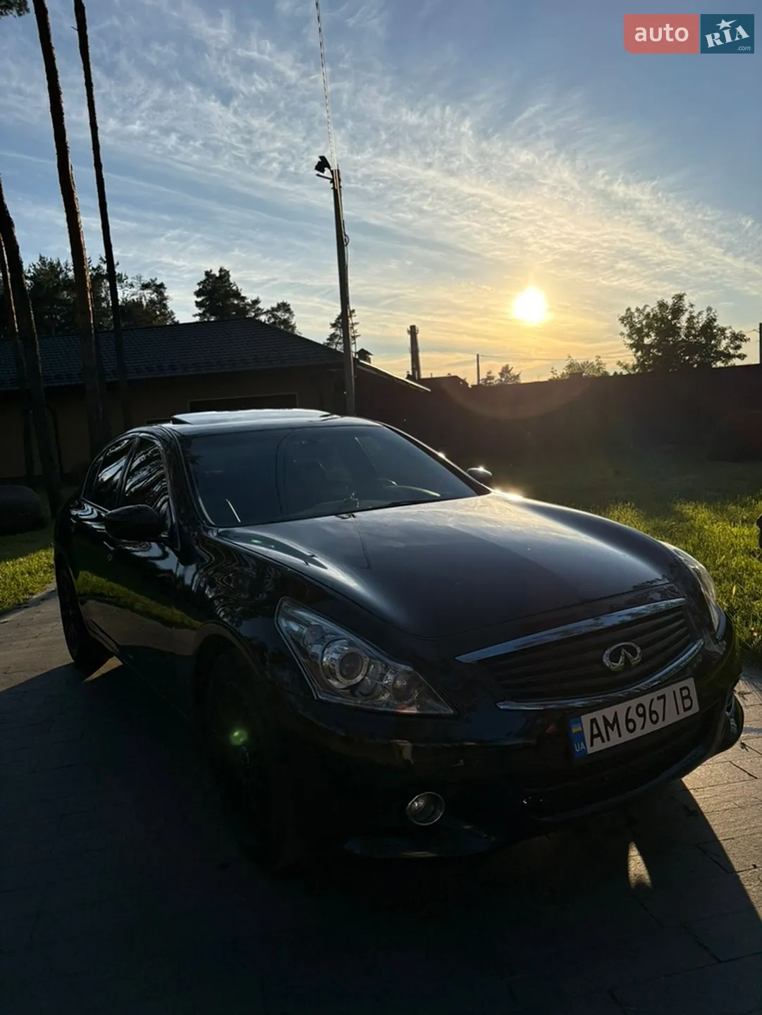 2010 Infiniti G - фото 1