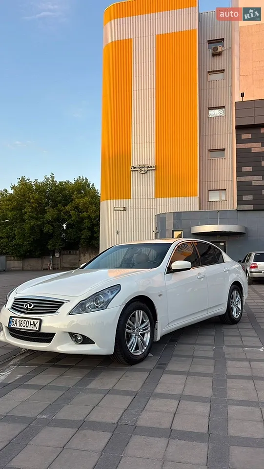 2010 Infiniti G - мініатюра 11