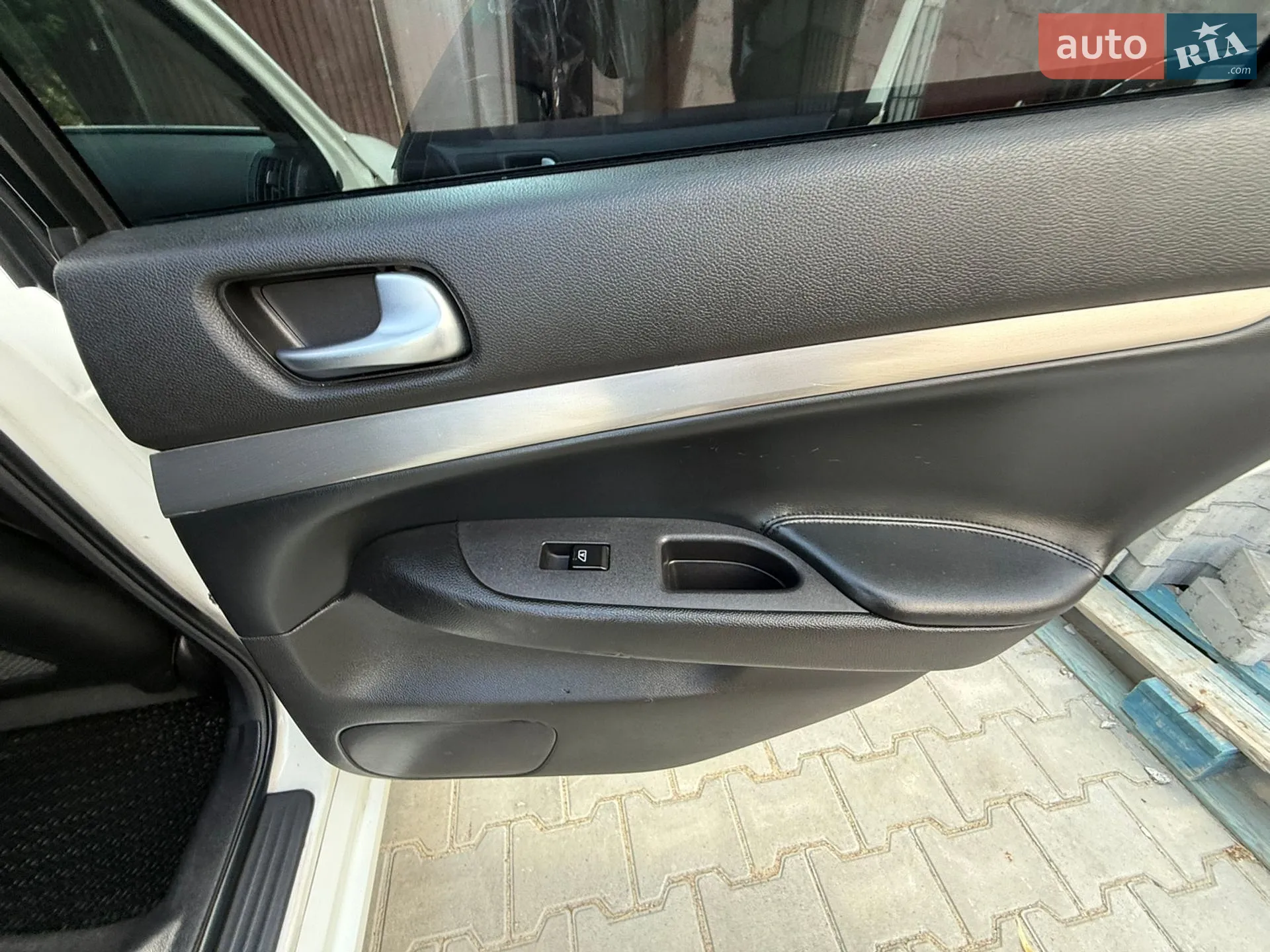 2012 Infiniti G - мініатюра 41