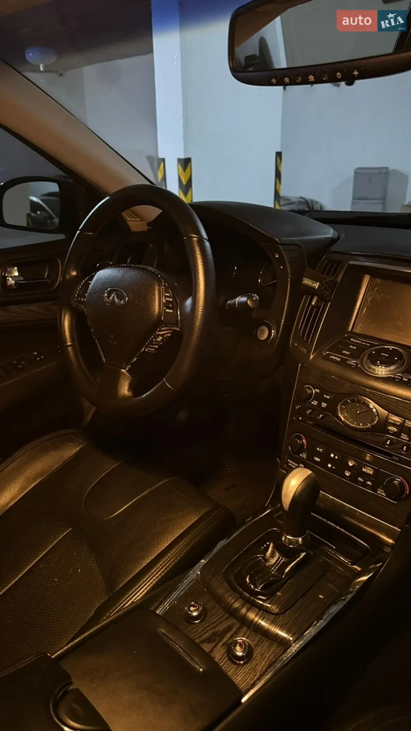 2011 Infiniti G - мініатюра 13