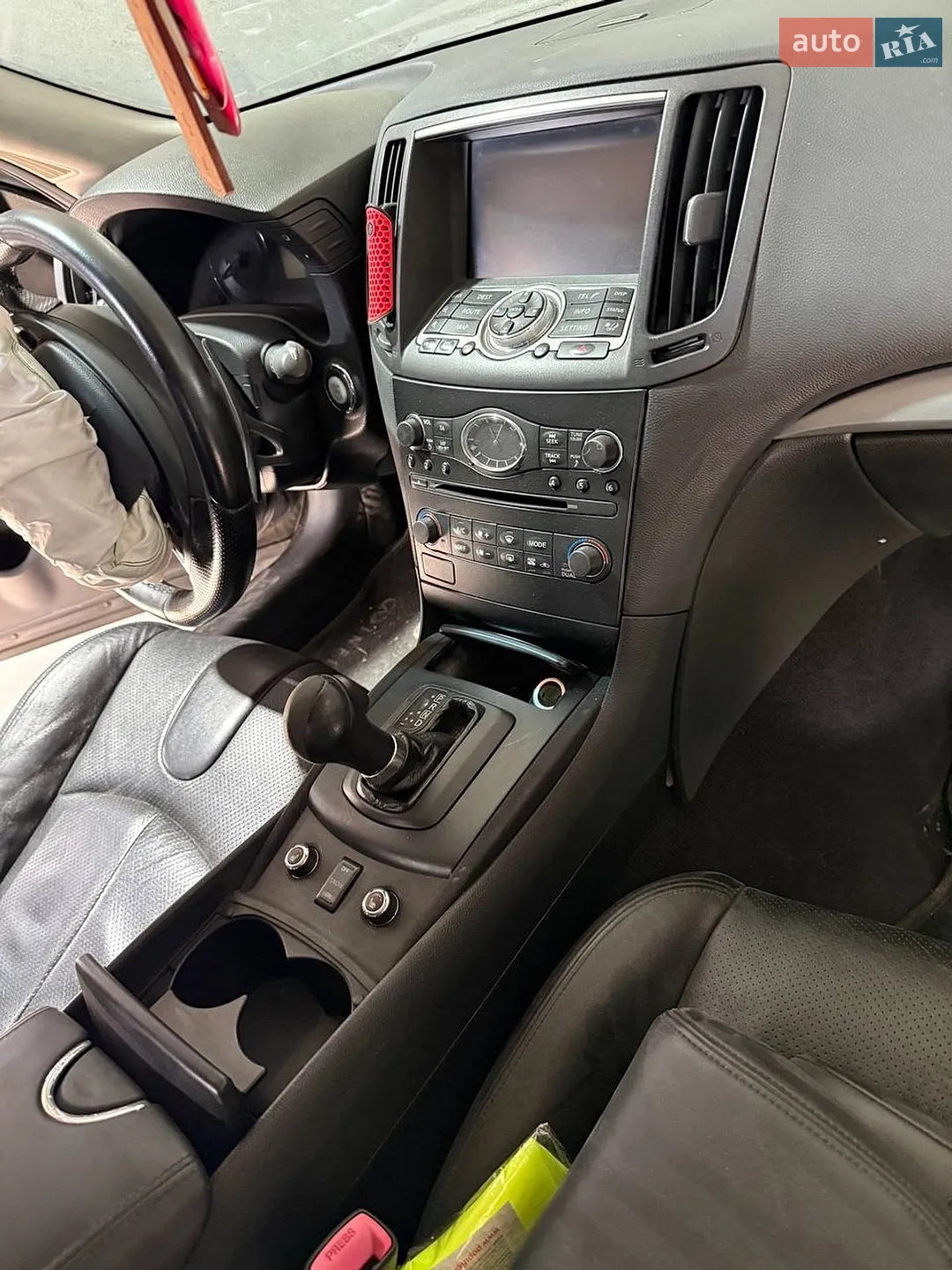 2010 Infiniti G - мініатюра 4