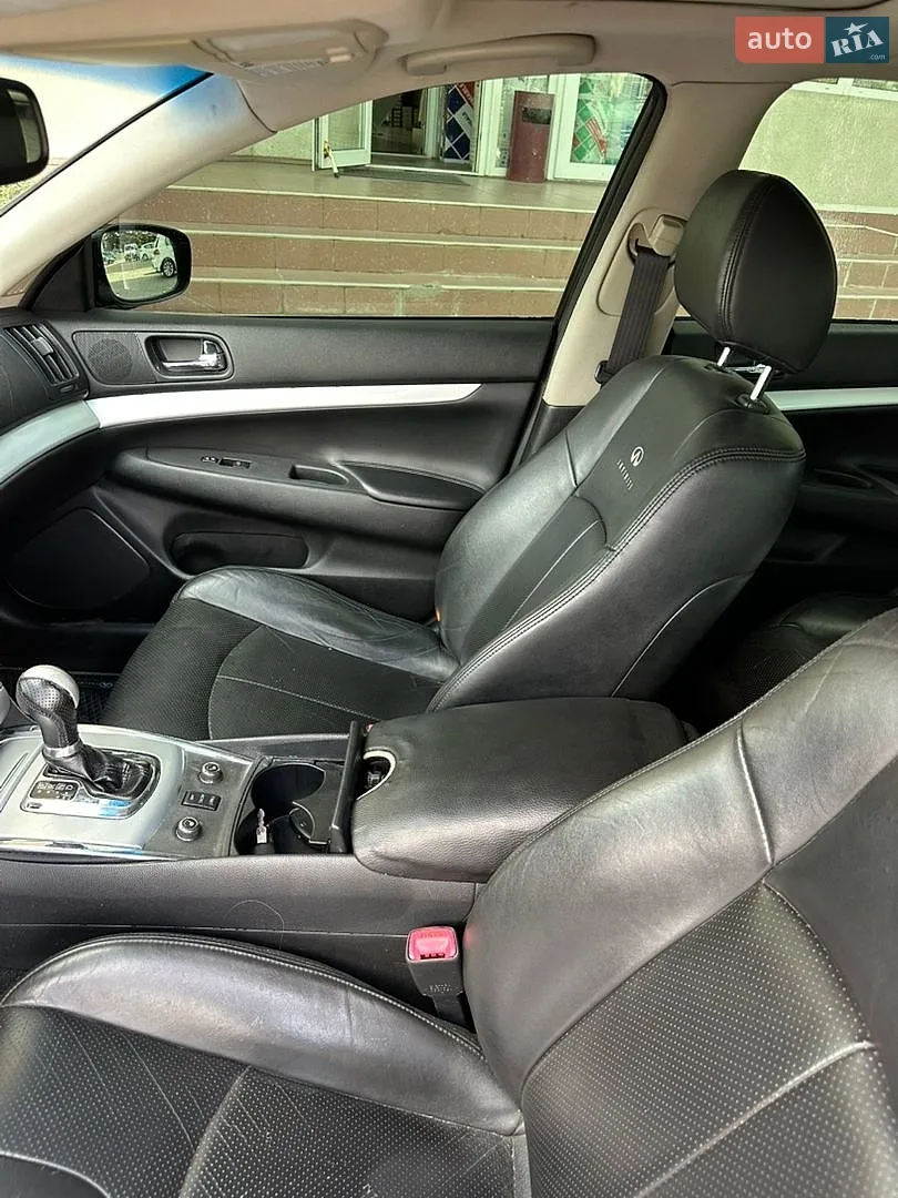 2010 Infiniti G - мініатюра 23