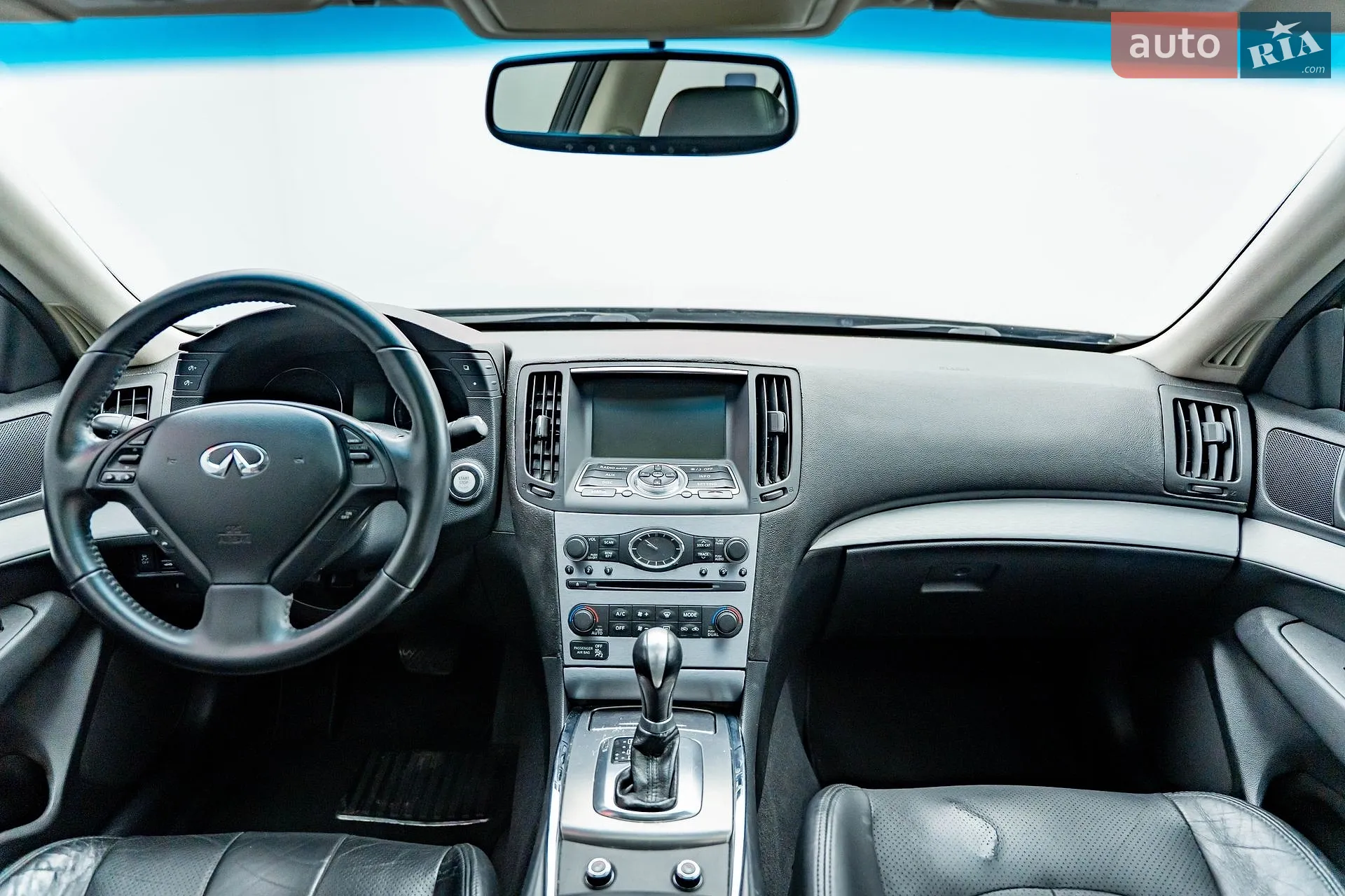 2011 Infiniti G - мініатюра 11