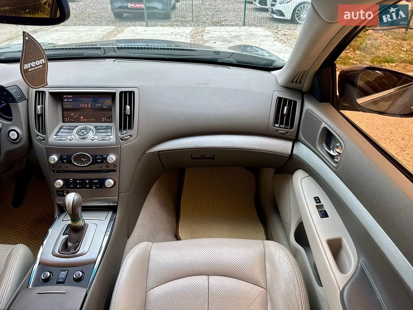 2011 Infiniti G - мініатюра 17