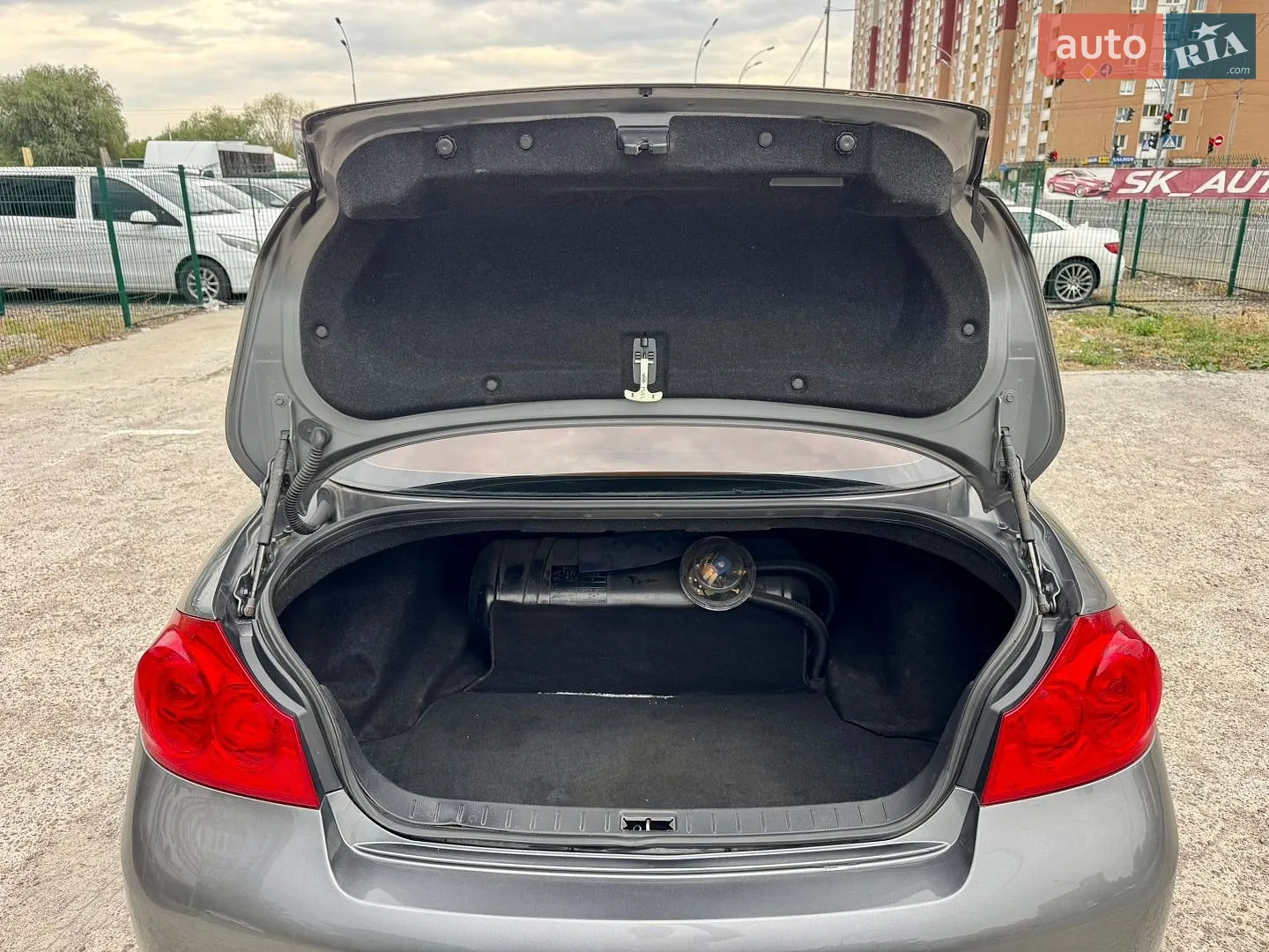 2011 Infiniti G - мініатюра 38