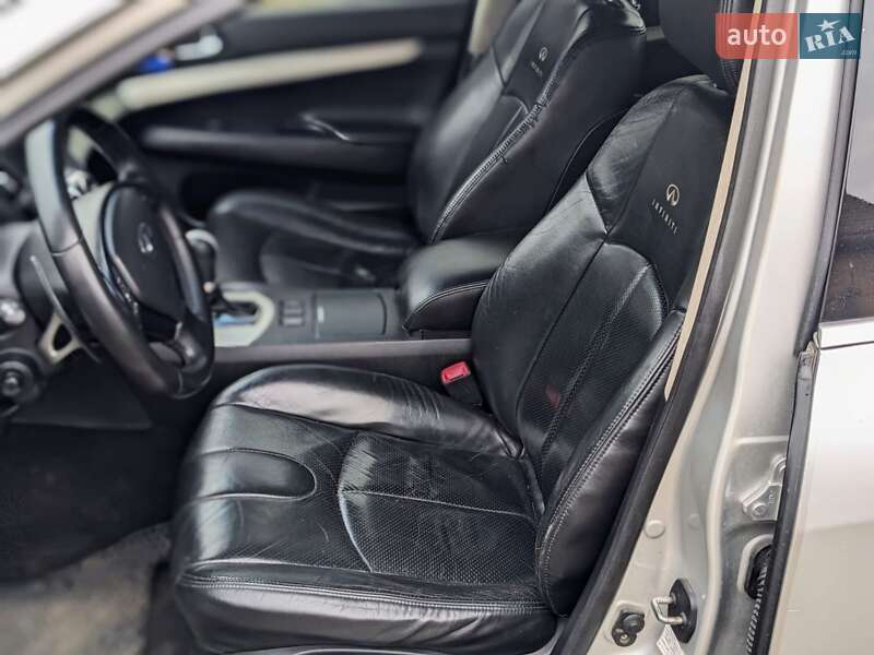 Седан Infiniti G35 2008 в Сумах