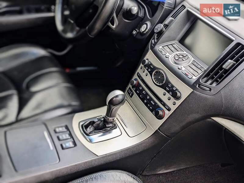 Седан Infiniti G35 2008 в Сумах