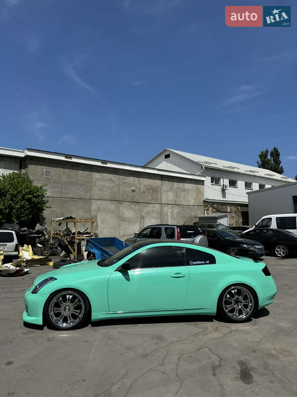Купе Infiniti G35 2004 в Одессе
