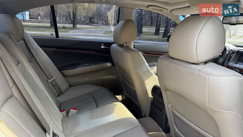 Седан Infiniti G35 2008 в Києві