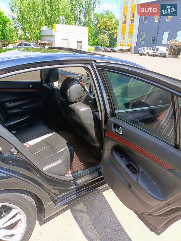 Седан Infiniti G35 2007 в Чернігові