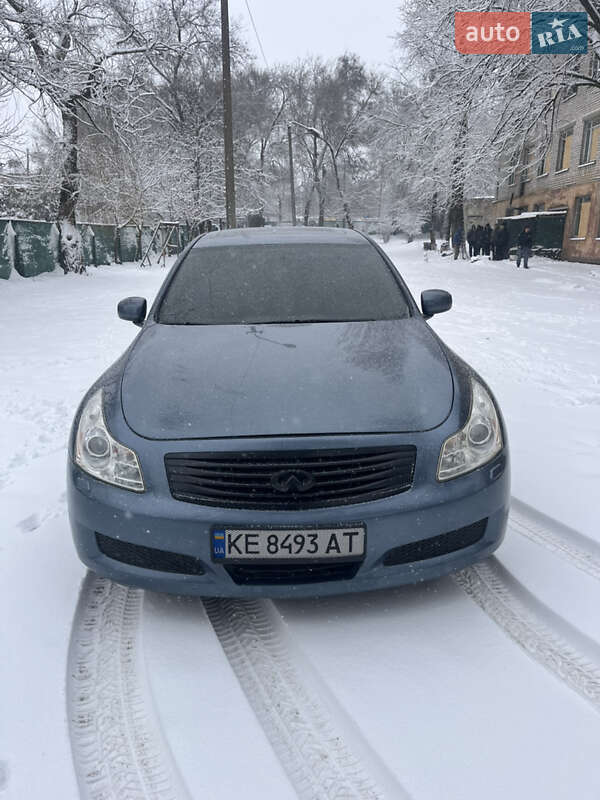 Седан Infiniti G35 2008 в Дніпрі