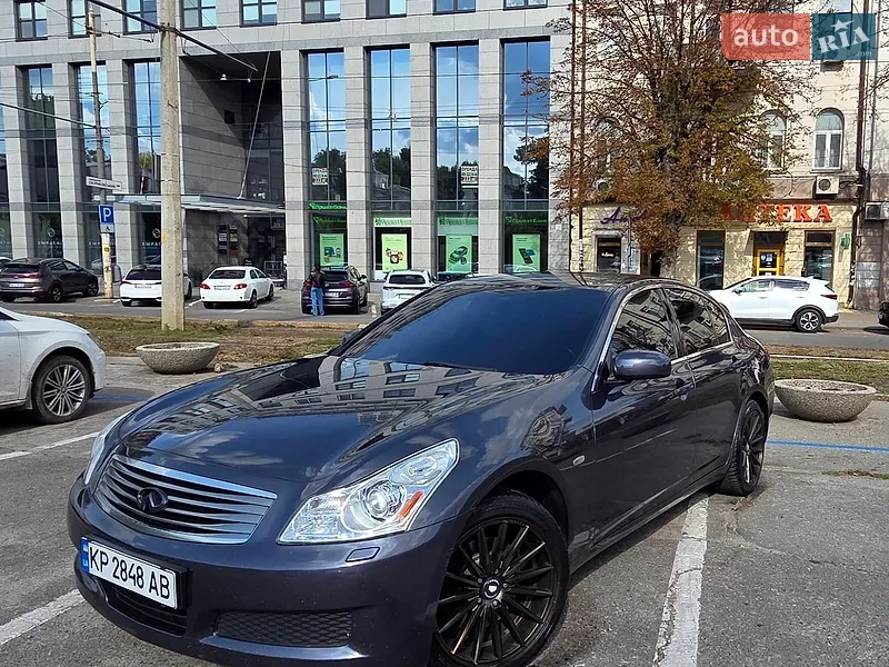 Infiniti G35