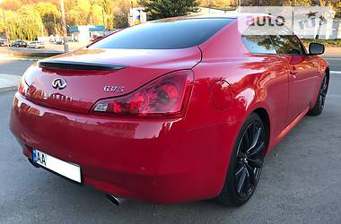 Купе Infiniti G37 2008 в Киеве