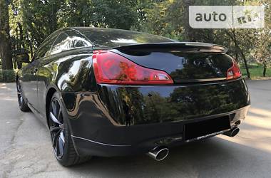 Купе Infiniti G37 2008 в Киеве