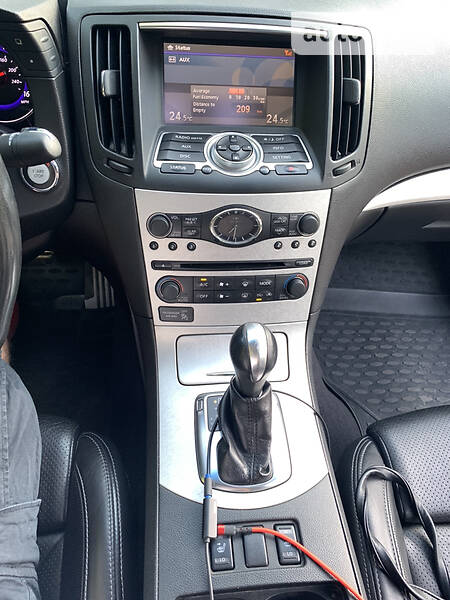 Купе Infiniti G37 2008 в Києві