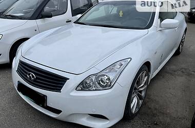 Купе Infiniti G37 2009 в Киеве