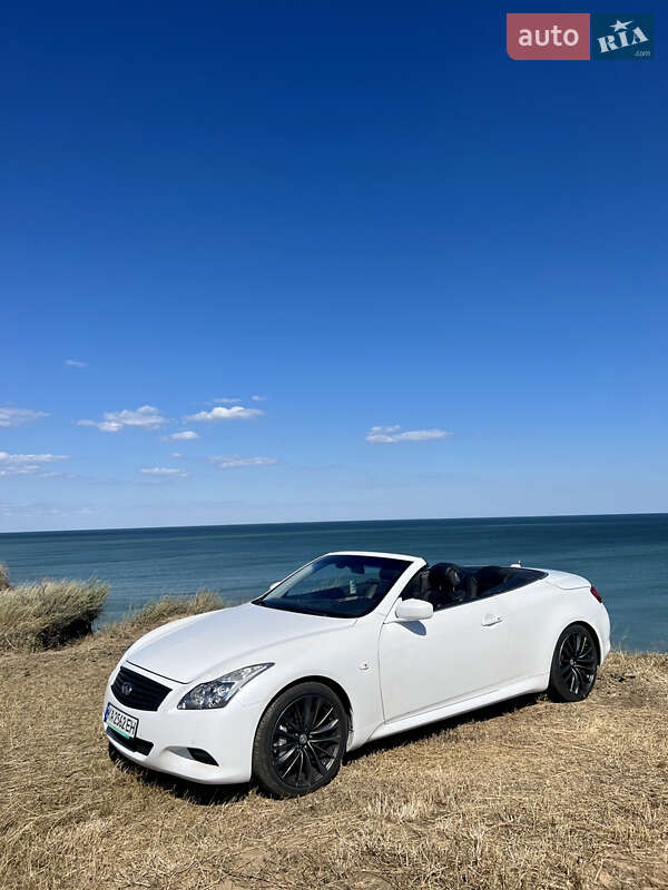 Кабриолет Infiniti G37 2009 в Киеве