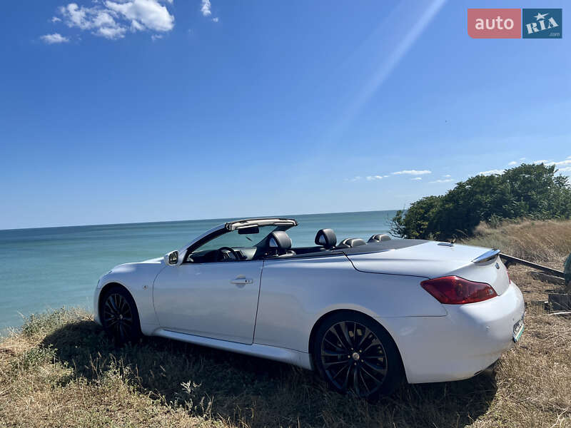 Кабриолет Infiniti G37 2009 в Киеве