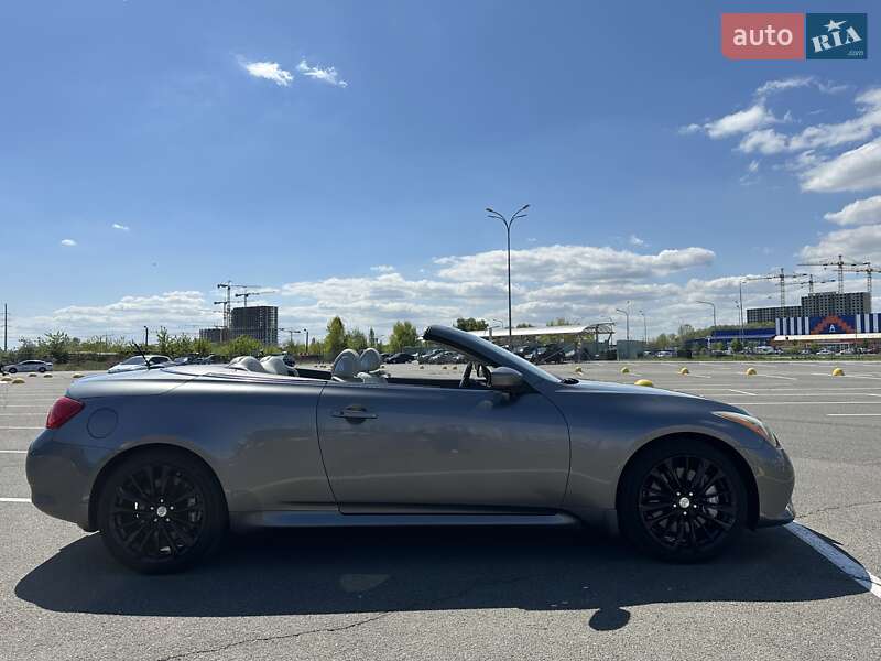 Кабриолет Infiniti G37 2011 в Киеве