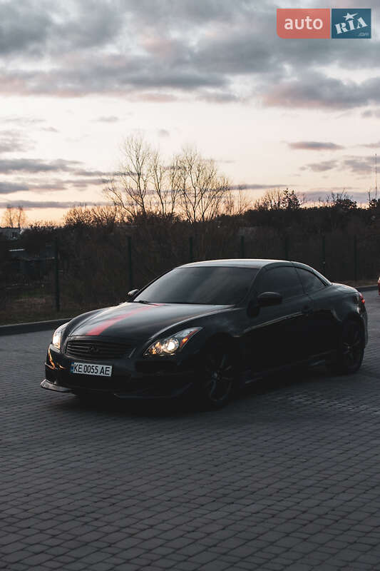 Кабріолет Infiniti G37 2013 в Кам'янському