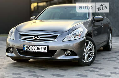 Седан Infiniti G37 2013 в Львове