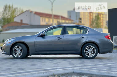 Седан Infiniti G37 2013 в Львове