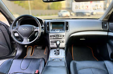 Седан Infiniti G37 2013 в Львове