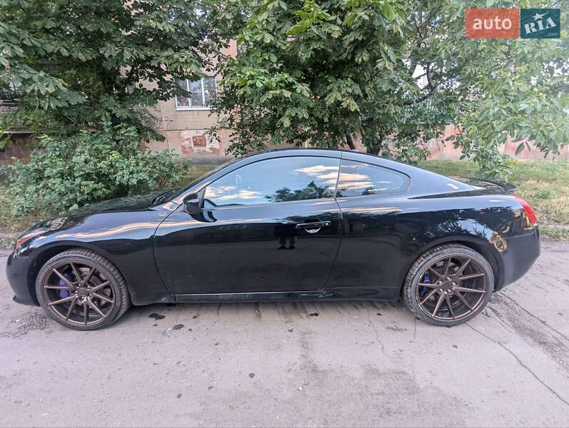 Купе Infiniti G37 2013 в Днепре