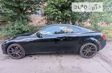 Купе Infiniti G37 2013 в Дніпрі