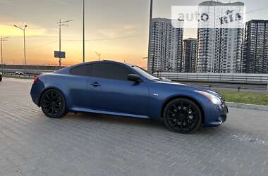 Купе Infiniti G37 2008 в Киеве