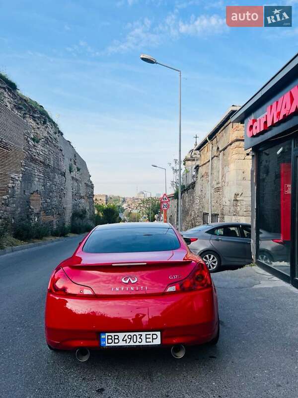 Купе Infiniti G37 2008 в Львове