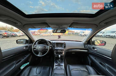 Седан Infiniti G37 2012 в Луцке