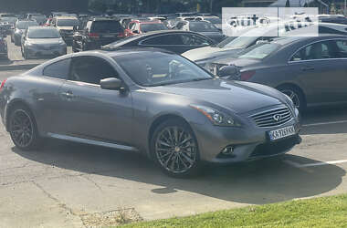 Купе Infiniti G37 2012 в Києві